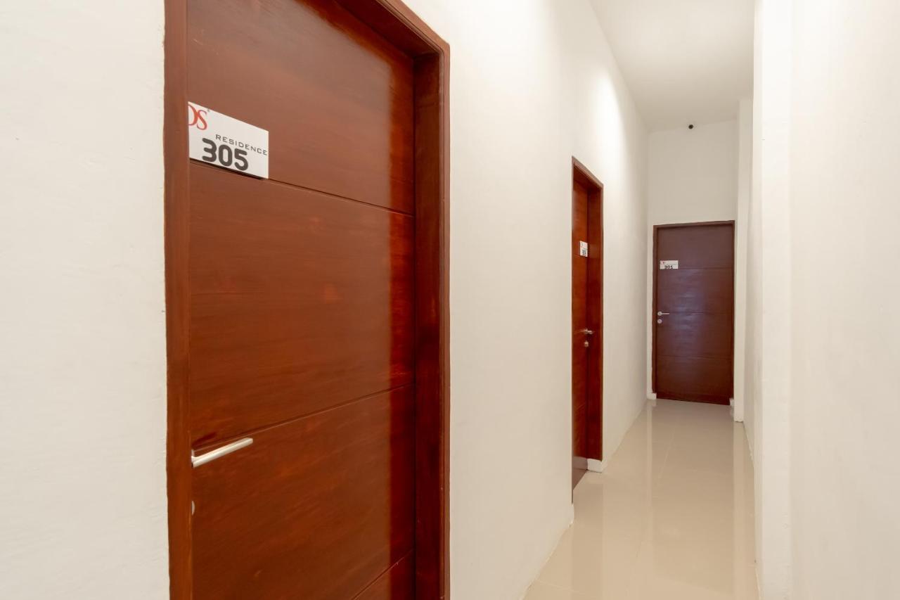 Urbanview Os Residence Medan By Reddoorz Exteriör bild