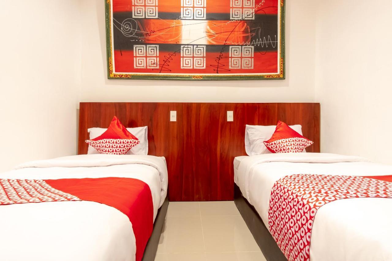 Urbanview Os Residence Medan By Reddoorz Exteriör bild